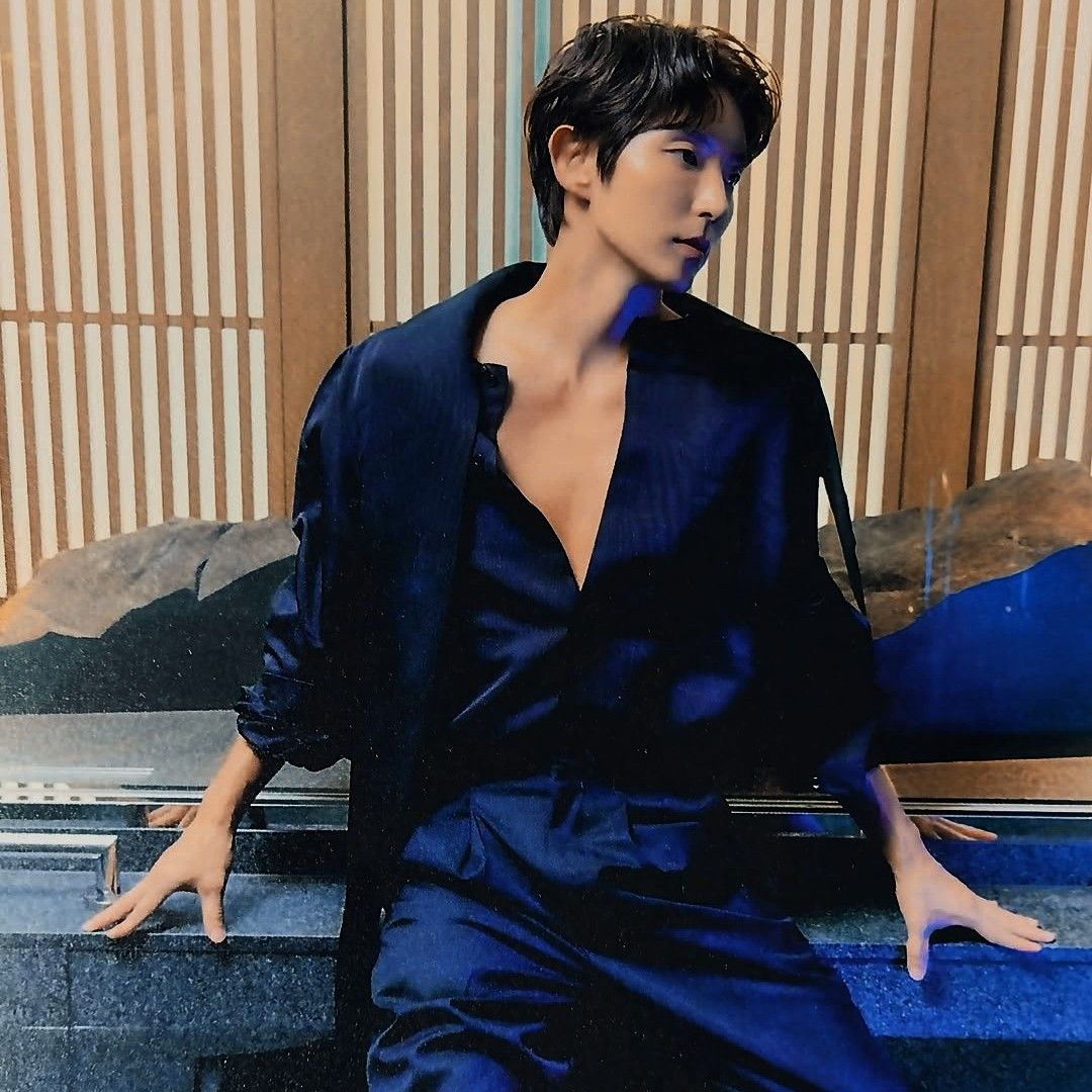 A moment captured by a fan of Lee Joongi