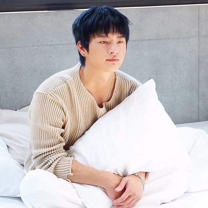Latest photo of Seo Inguk