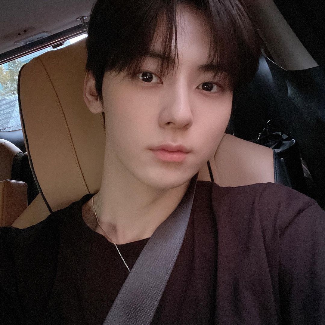 Recent activity shot of Hwang Minhyun