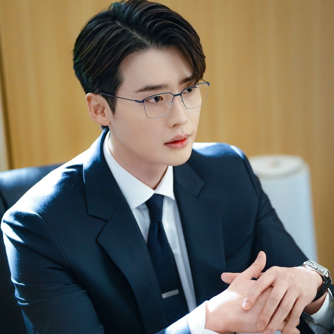 A moment captured by a fan of Lee Jongsuk