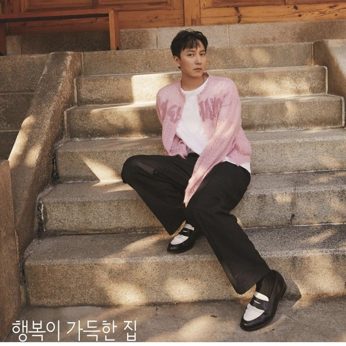 Behind-the-scenes cut of Kim Namgil