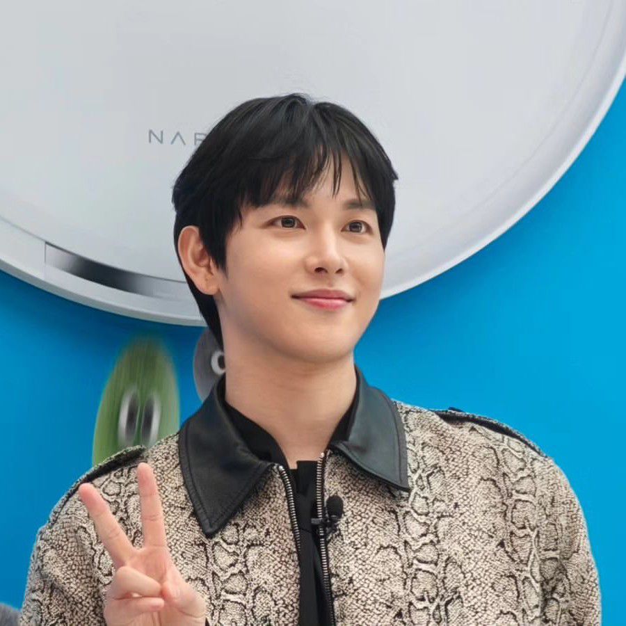 Latest photo of Yim Siwan