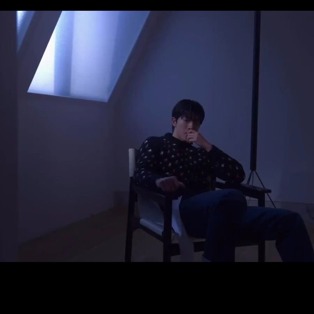 Behind-the-scenes cut of Nam Joohyuk