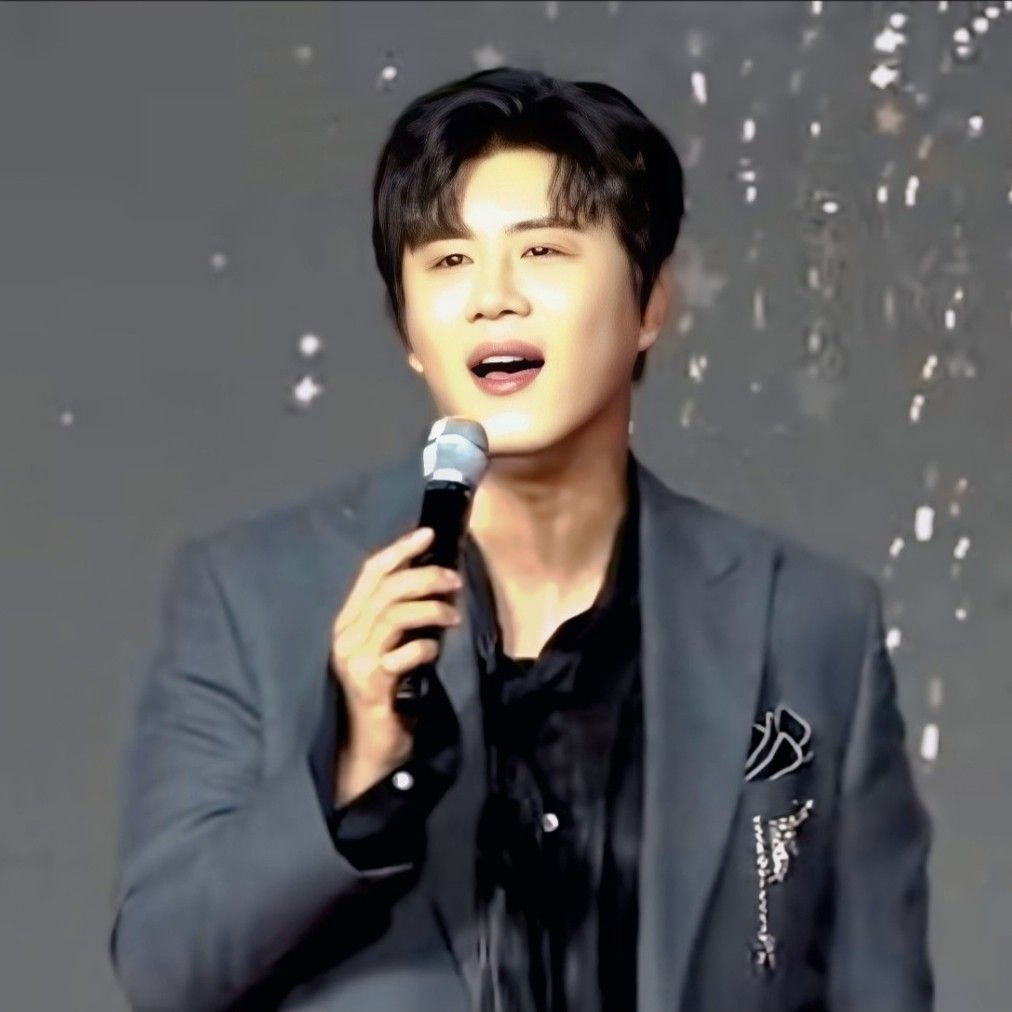 진해성 최근 활동샷