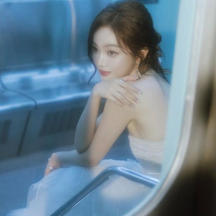 Latest photo of Wu Xuanyi