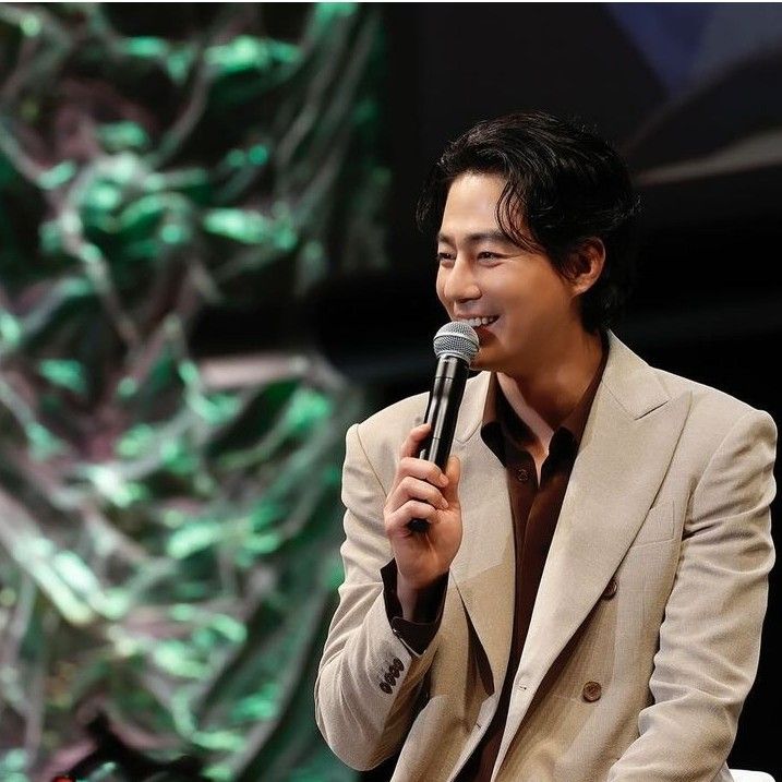 A moment captured by a fan of Jo Insung