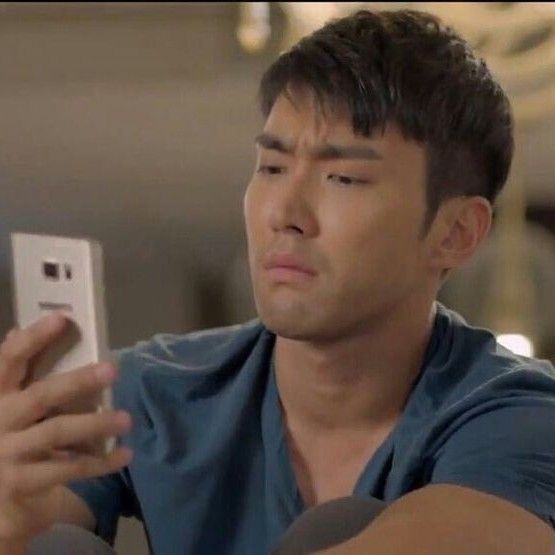 Behind-the-scenes cut of Choi Siwon