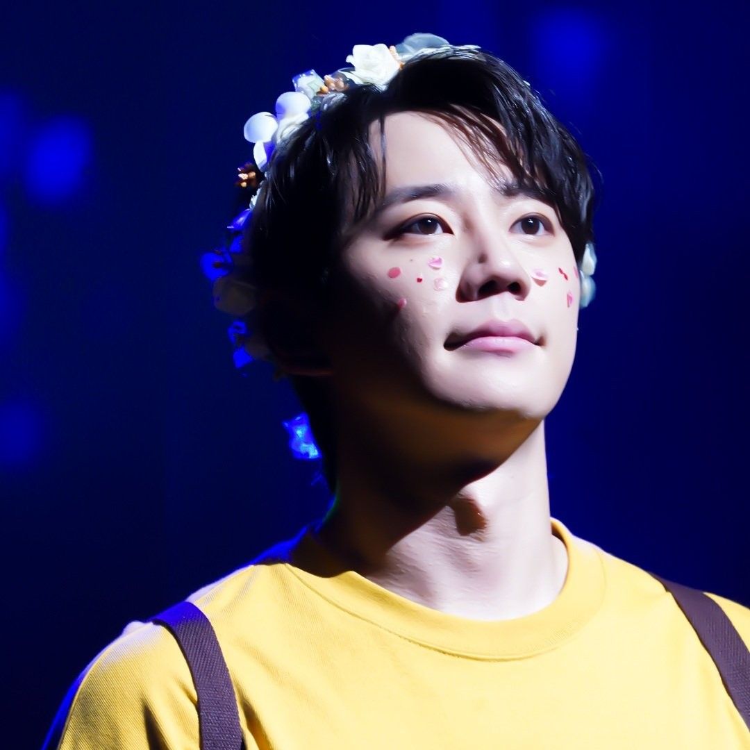 Behind-the-scenes cut of Lee Junyoung