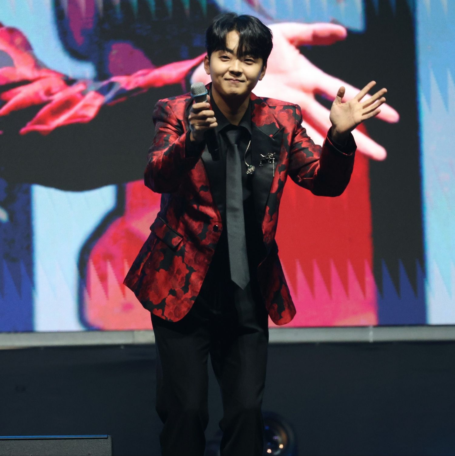 Behind-the-scenes cut of Park Minsu