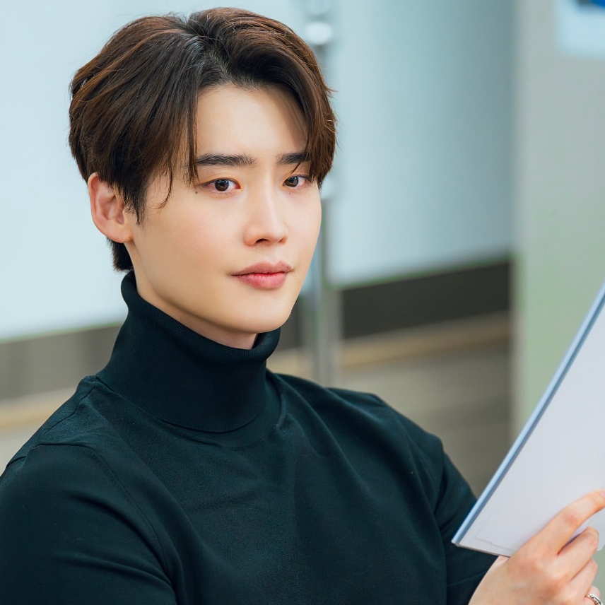 Behind-the-scenes cut of Lee Jongsuk