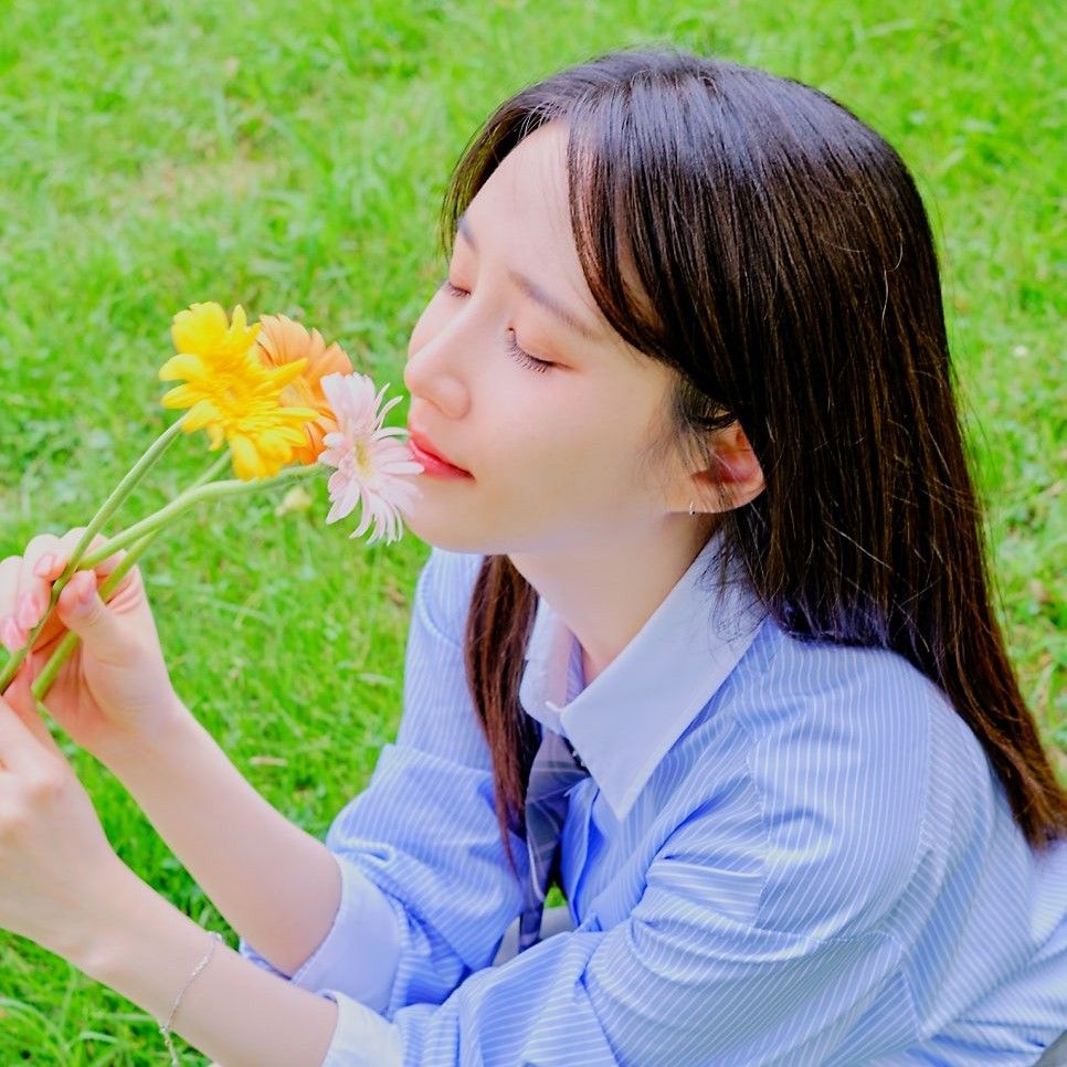 Behind-the-scenes cut of Park Eunbin
