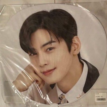 Foto terbaru dari Cha Eunwoo