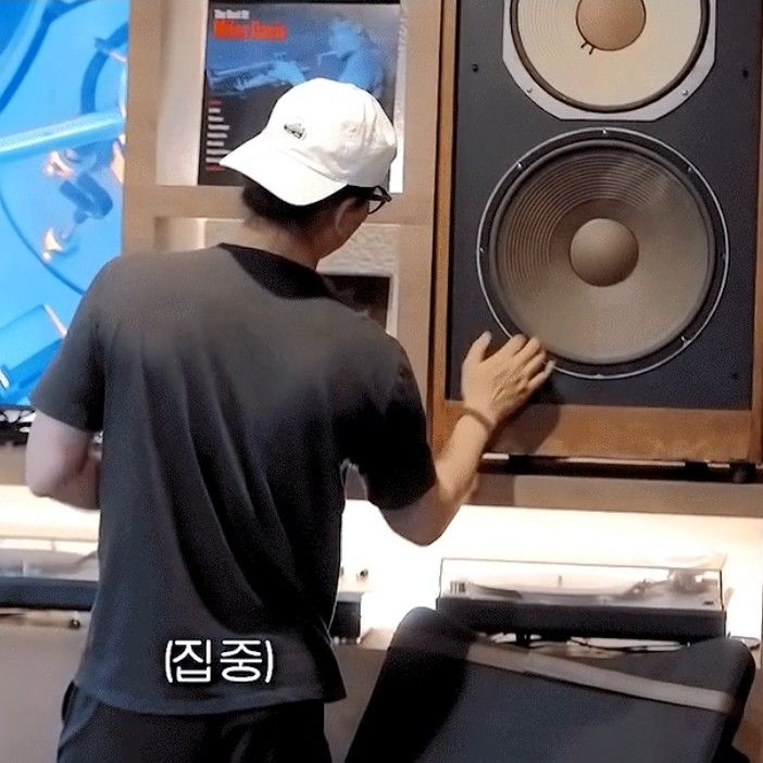 A moment captured by a fan of Kim Namgil