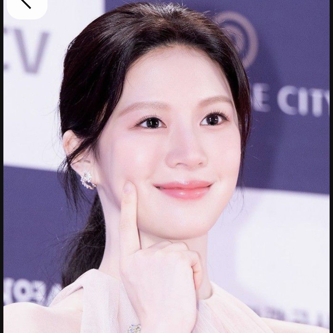 高允貞的近期活動照