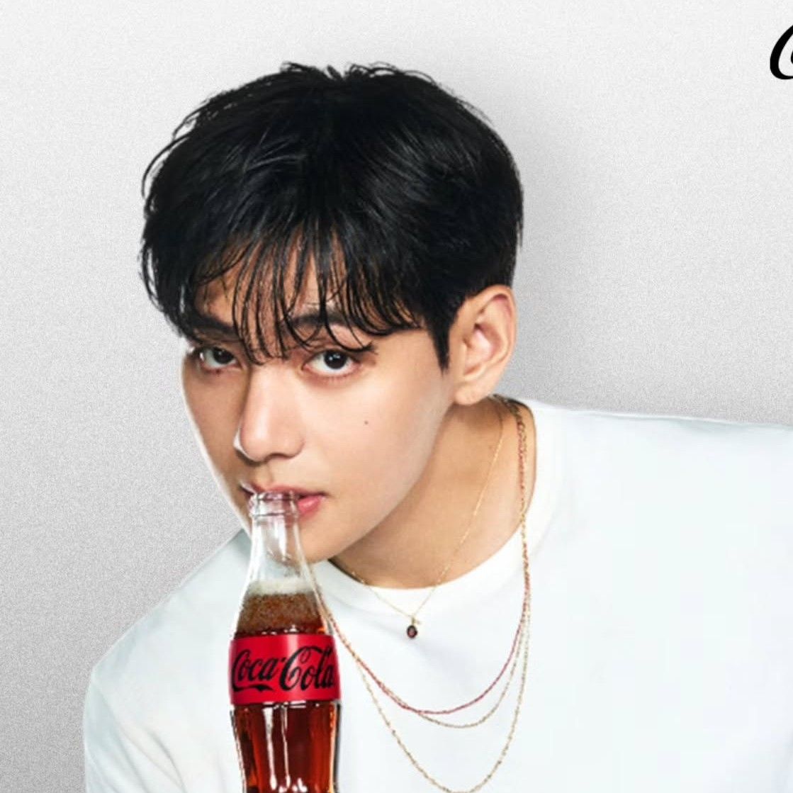 Recent activity shot of Kim Taehyung (V)