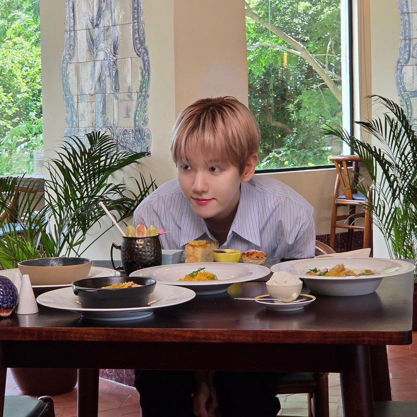 도경수 (디오)의 비하인드 컷