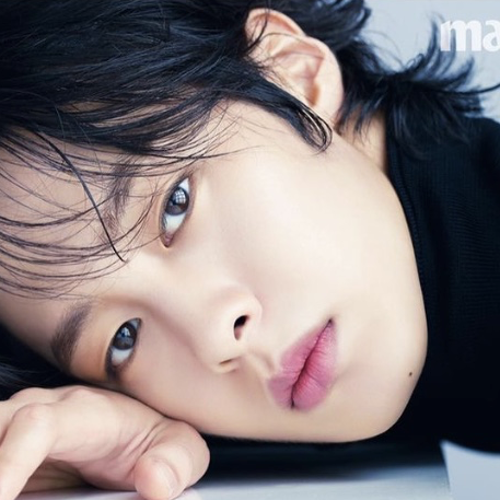 Behind-the-scenes cut of Lee Jaewook