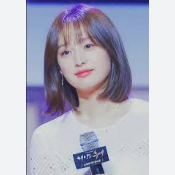 A moment captured by a fan of Kim Jiwon