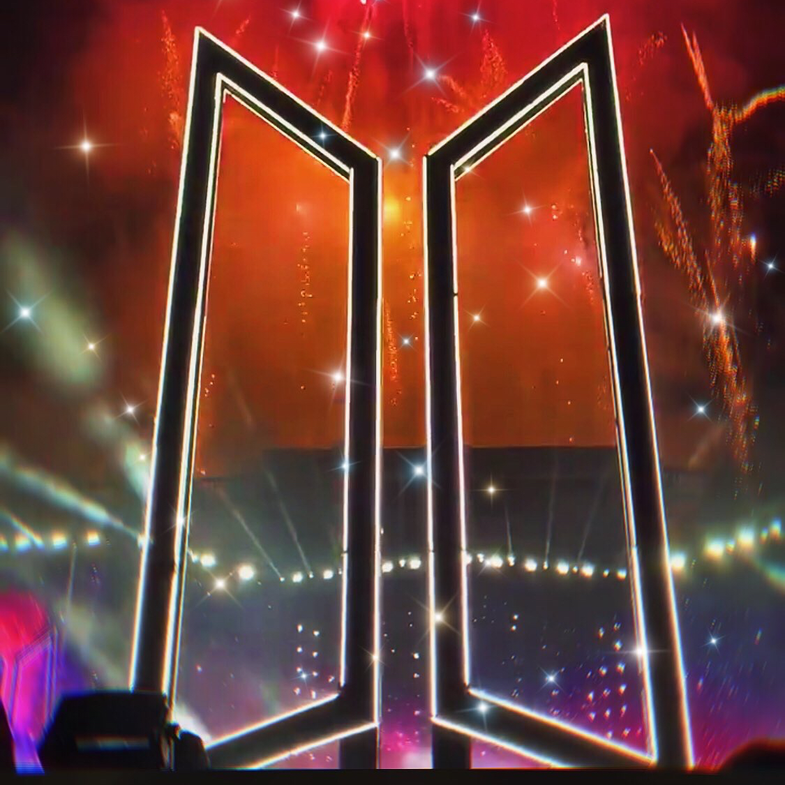 Recent activity shot of Kim Taehyung (V)