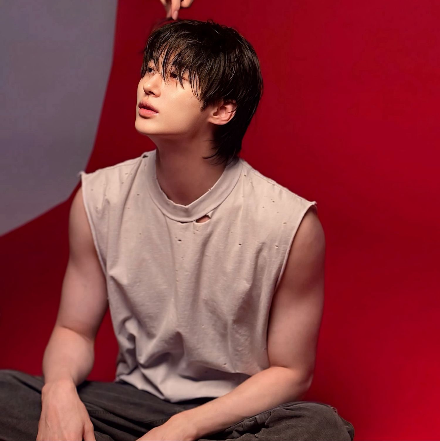 Behind-the-scenes cut of Byeon Wooseok