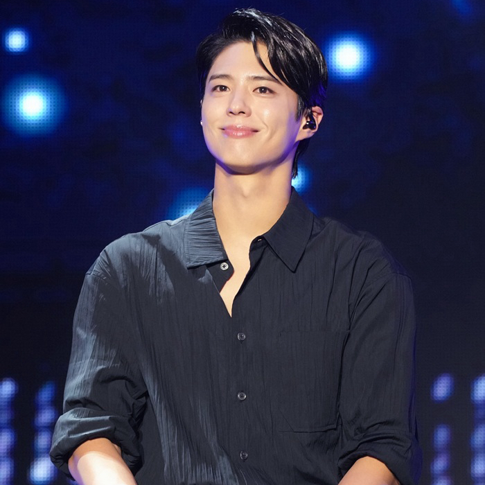 Behind-the-scenes cut of Park Bogum