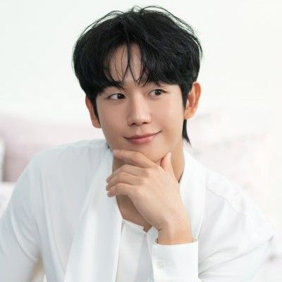 정해인 최근 활동샷