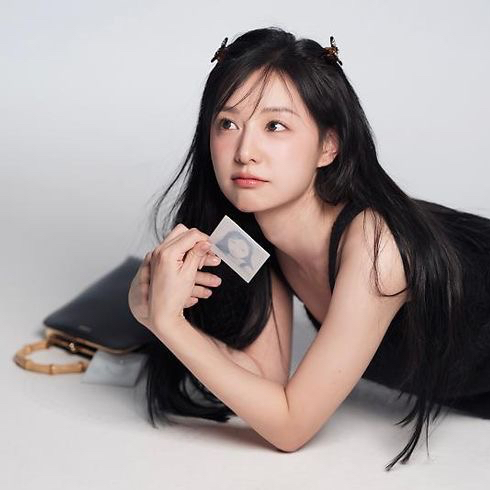 김지원 최근 활동샷