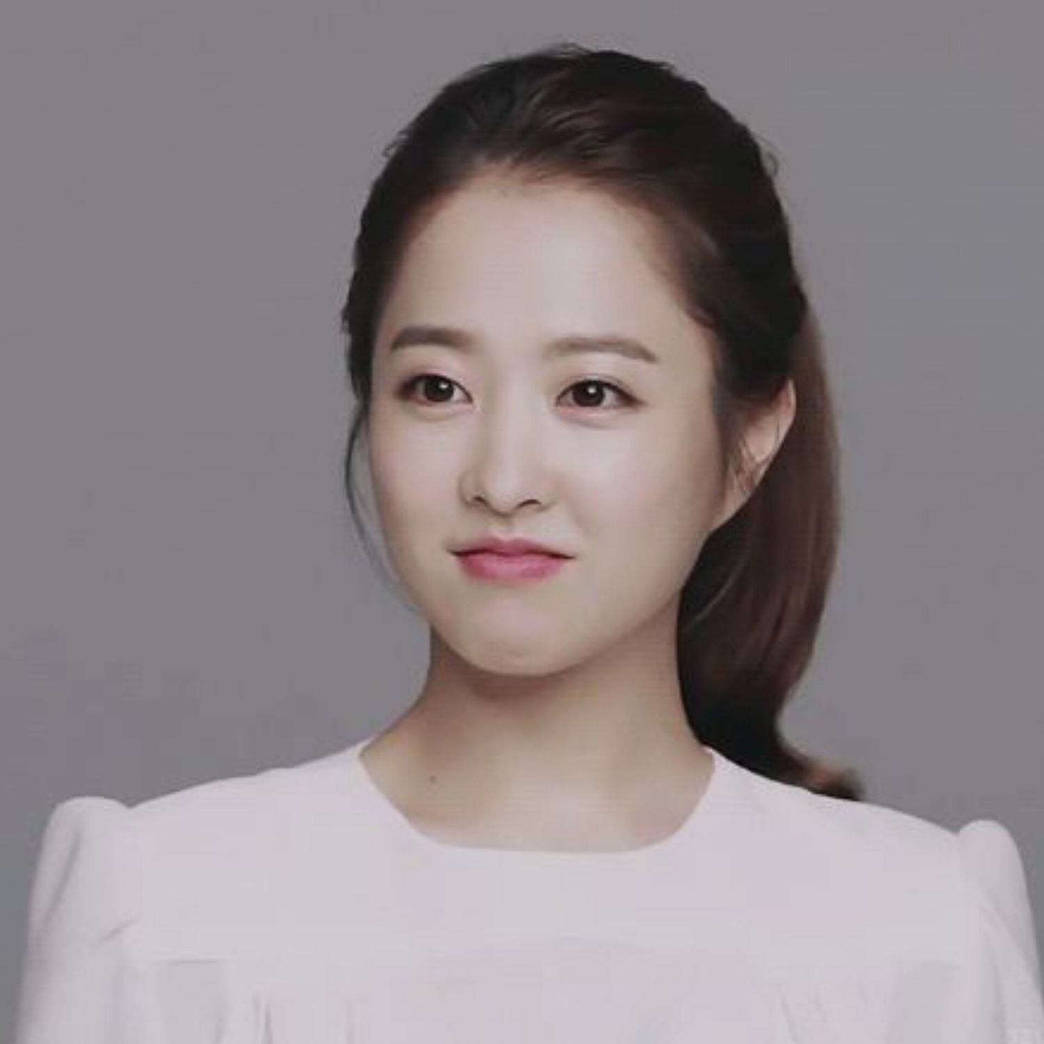 Behind-the-scenes cut of Park Boyoung