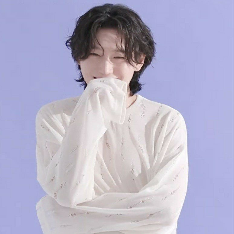 Behind-the-scenes cut of Kim Yongbin