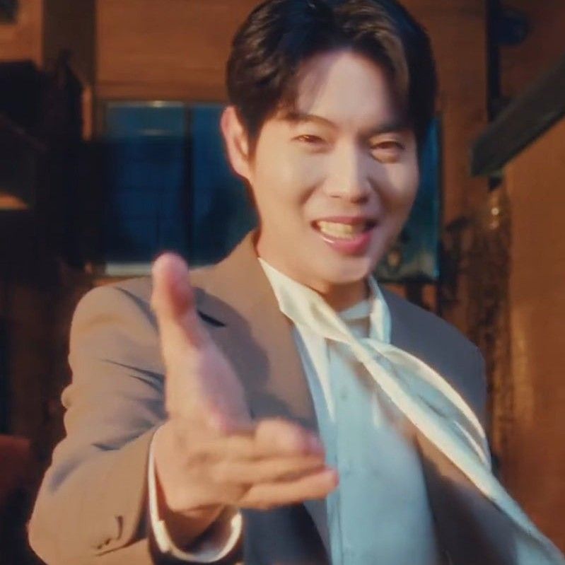 Recent activity shot of Son Taejin