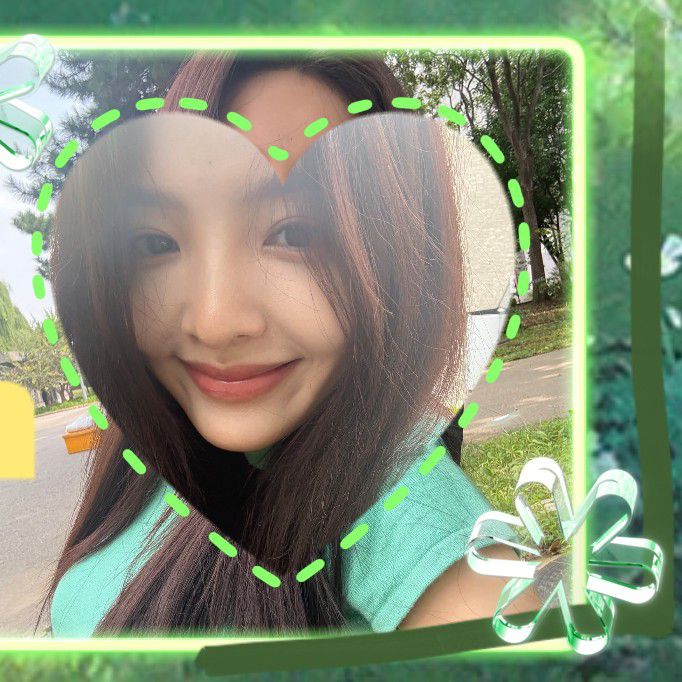 A moment captured by a fan of Zhang Ruonan