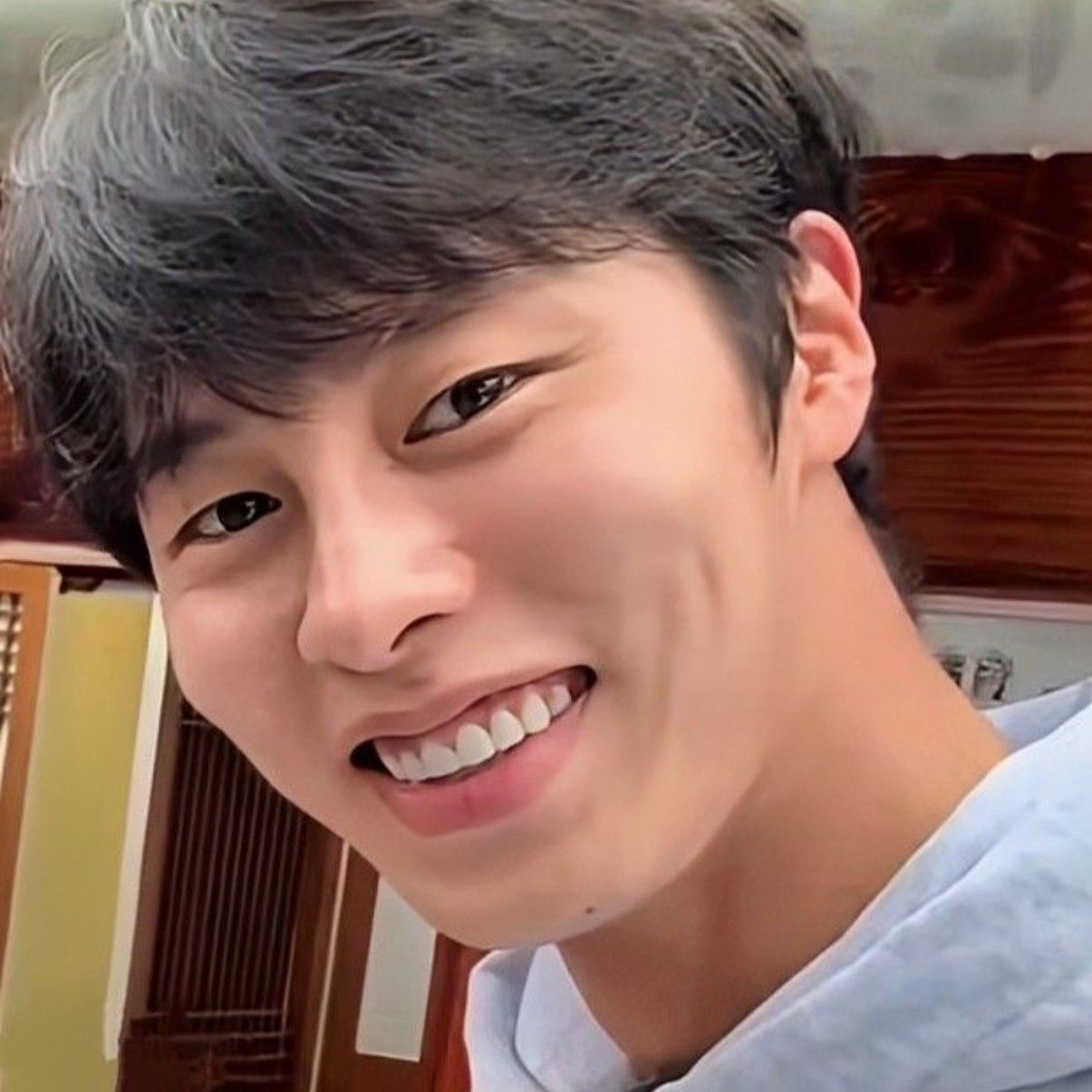 Momen yang diabadikan oleh penggemar Lee Jaewook