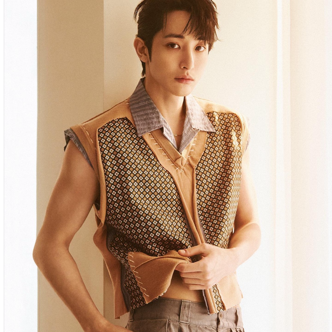 Behind-the-scenes cut of Lee Soohyuk