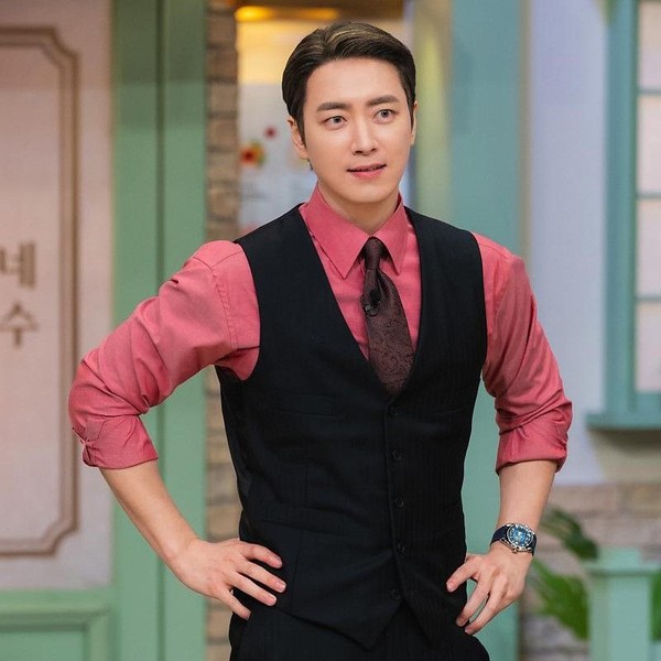 Representative photo of Lee Joonhyuk showing their charm