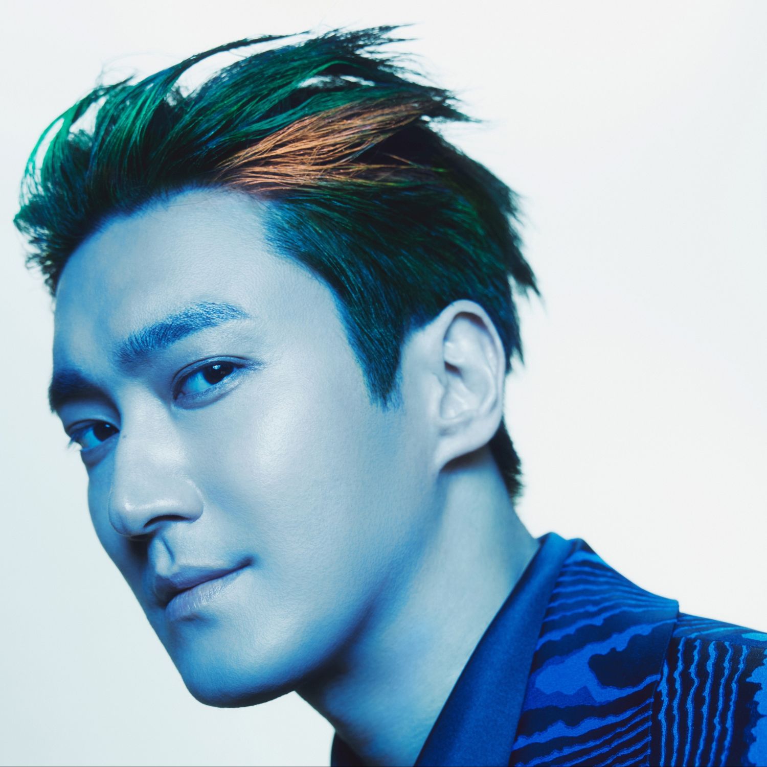 Behind-the-scenes cut of Choi Siwon