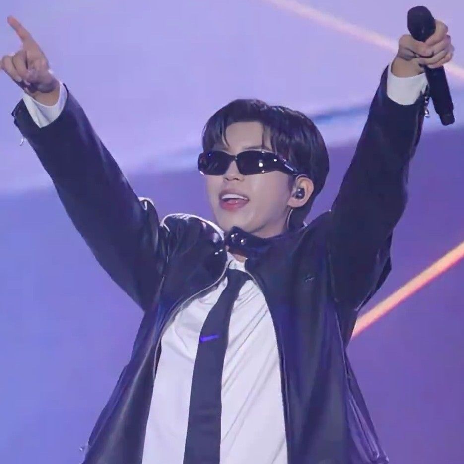 Cuplikan di balik layar dari Lim Youngwoong