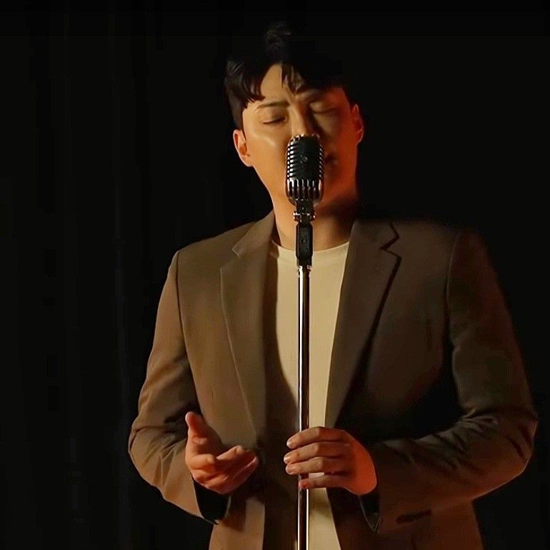 Recent activity shot of Kim Kyungmin