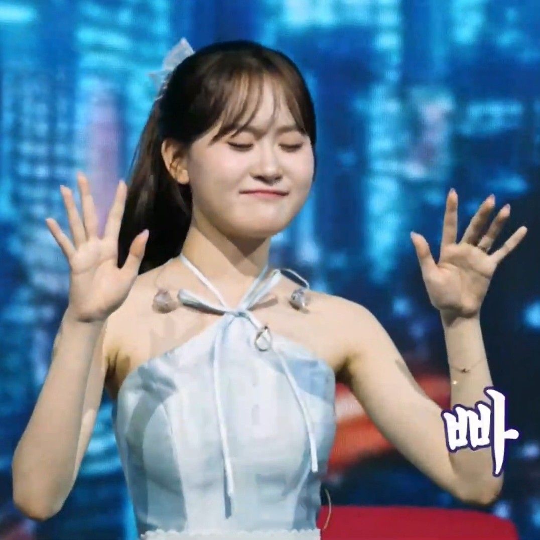Recent activity shot of Kim Dahyun