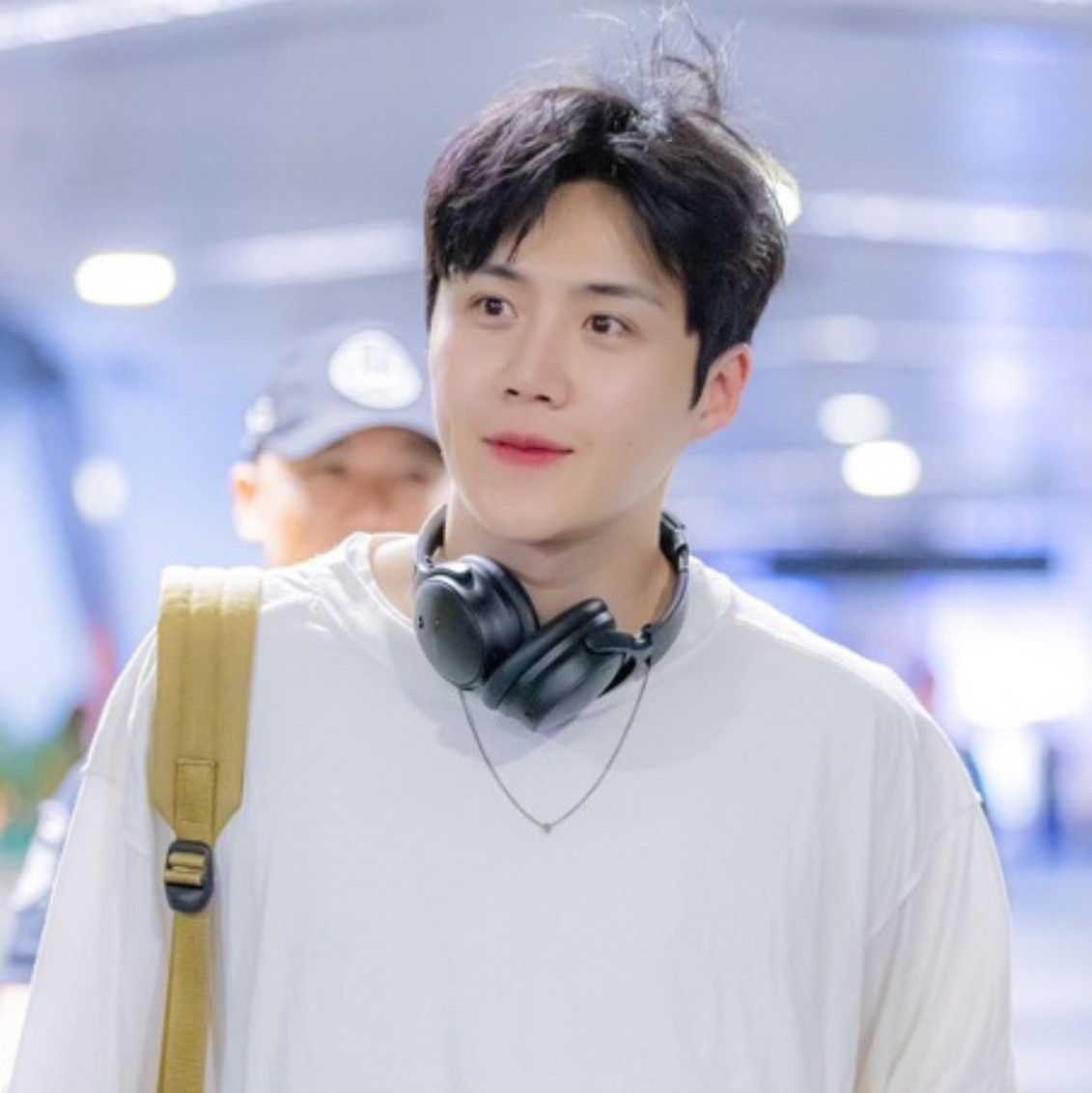 Behind-the-scenes cut of Kim Seonho