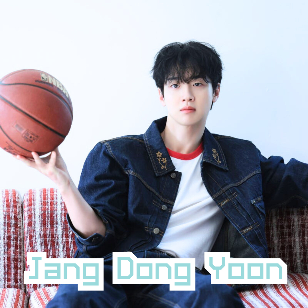 A moment captured by a fan of Jang Dongyoon