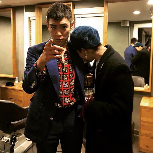 A moment captured by a fan of T.O.P