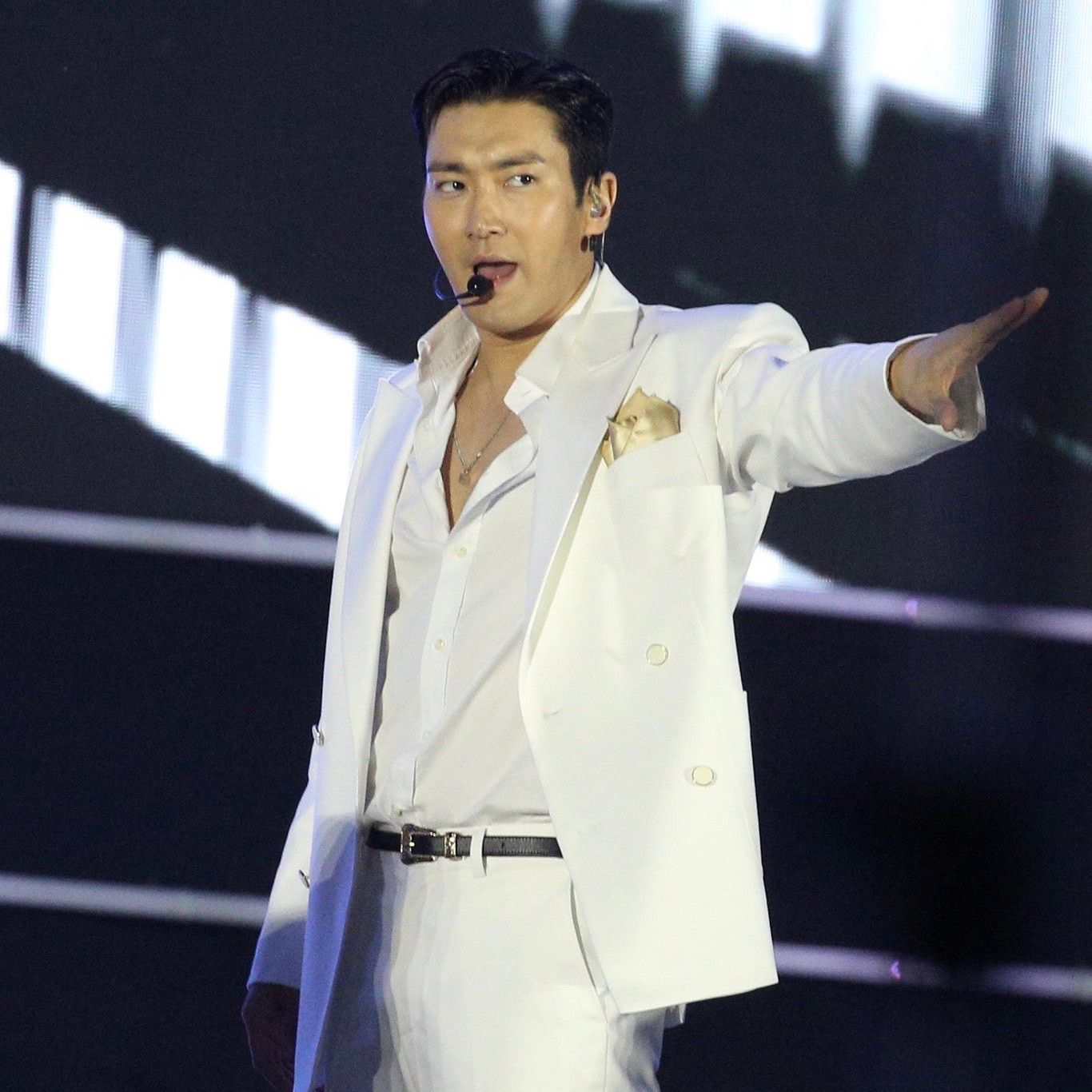 A moment captured by a fan of Choi Siwon