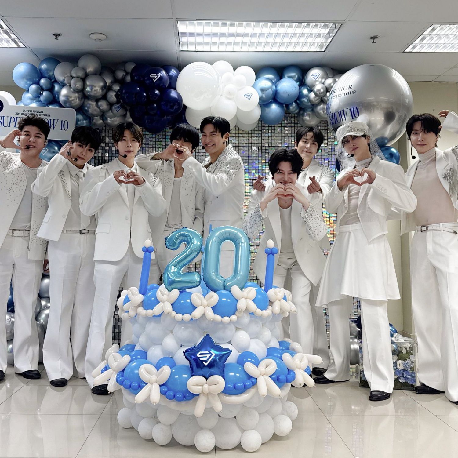 A moment captured by a fan of Choi Siwon