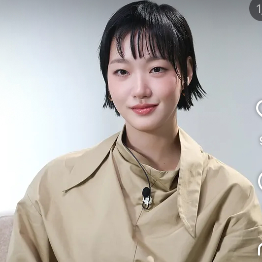 キム・ゴウンのビハインドカット