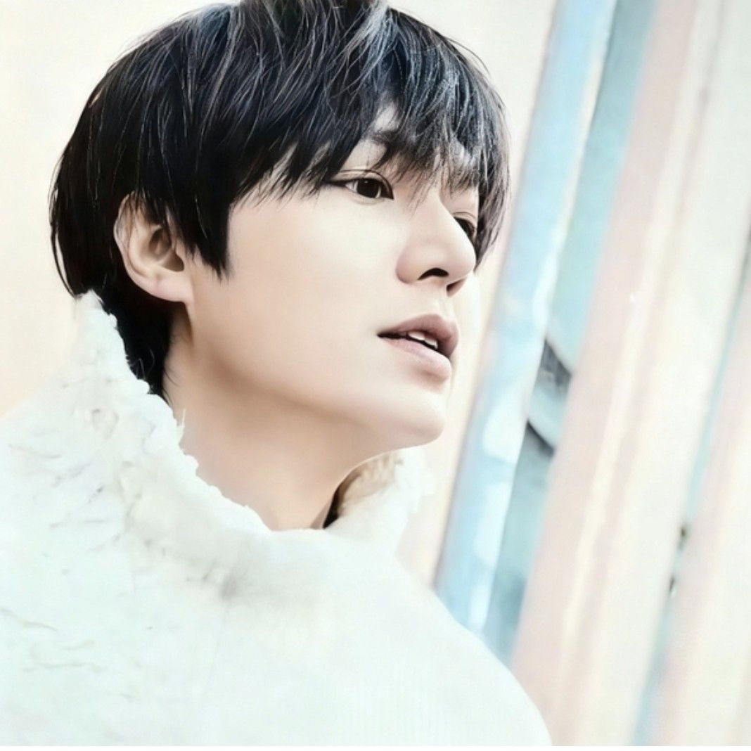 李敏镐的最新照片