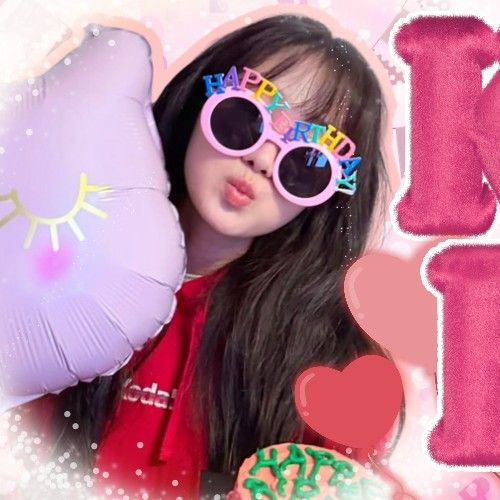 Latest photo of Kim Hyeyoon