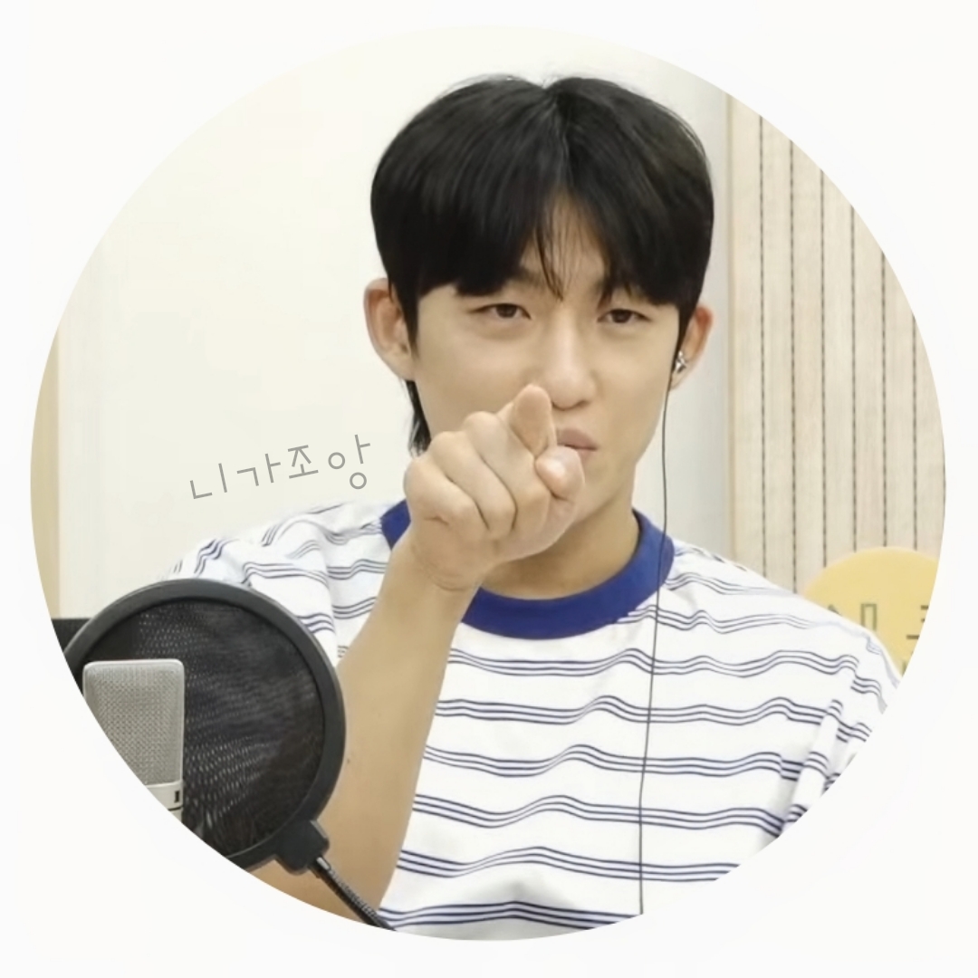 Latest photo of Shin Seungtae