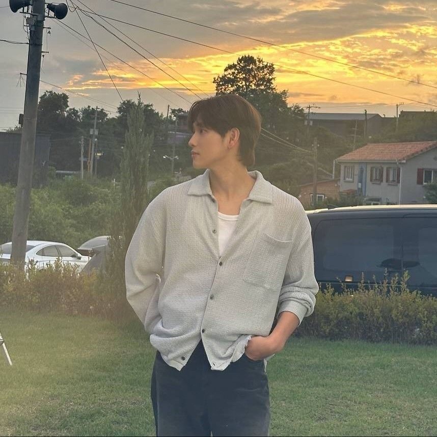 Behind-the-scenes cut of Yim Siwan