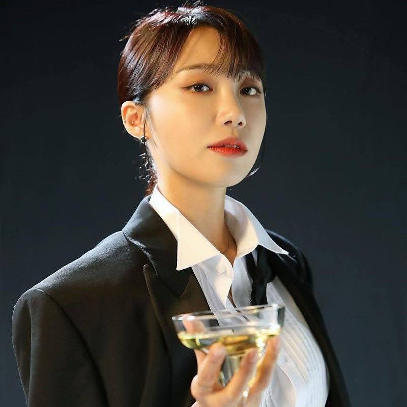 Behind-the-scenes cut of Jung Eunji