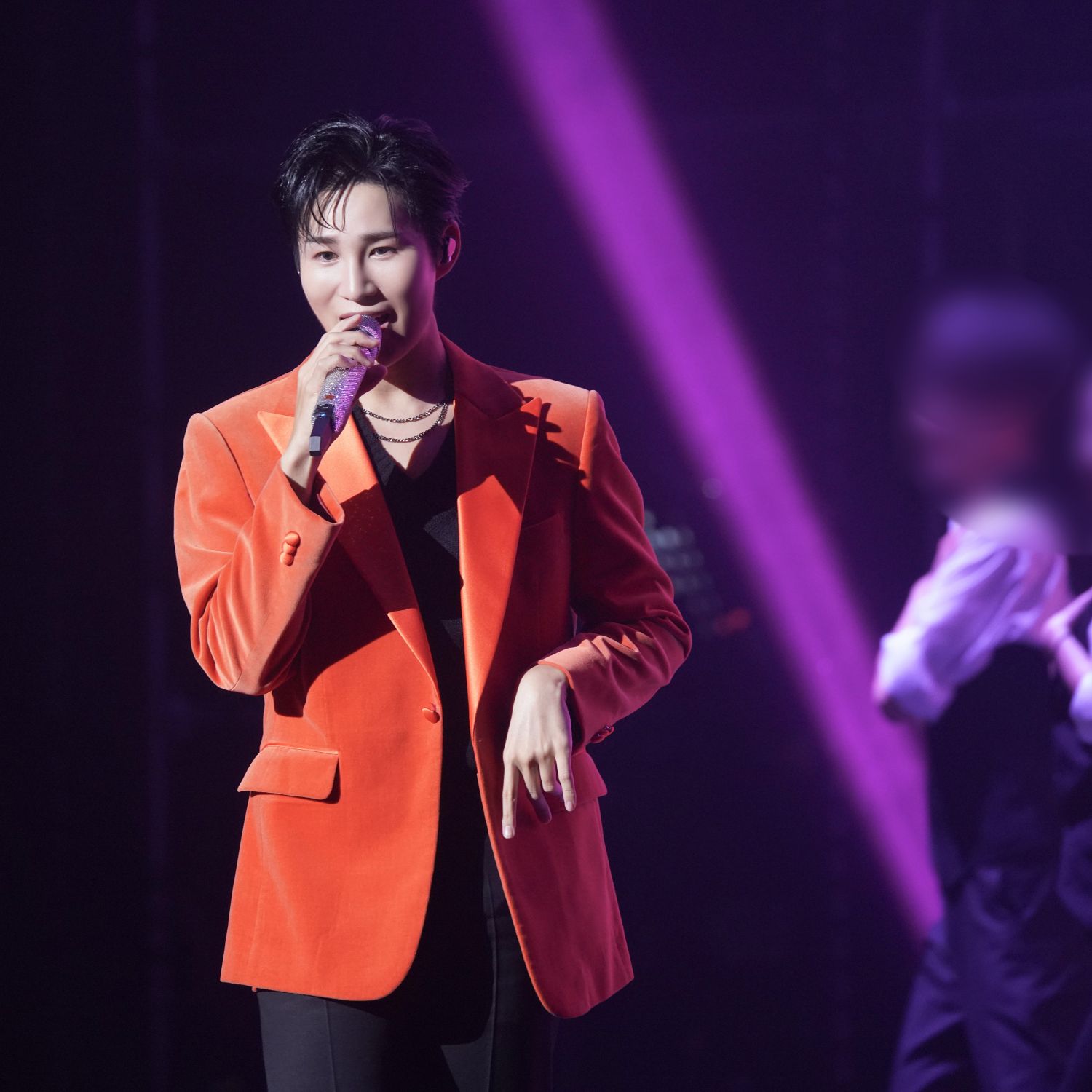 A moment captured by a fan of Kim Heejae